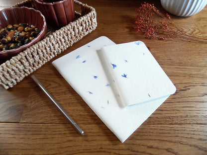Carnet LAZULI – Un peu fleur bleue